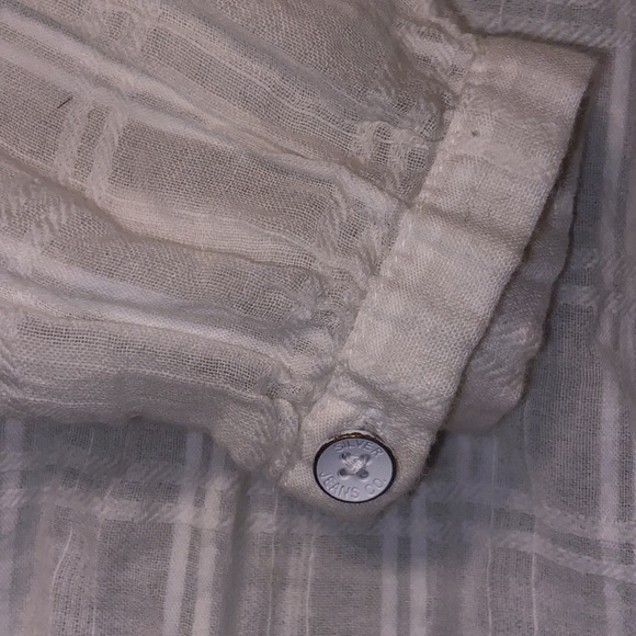 Silver sheer cream colored blouse size S/P - Picture 11 of 15